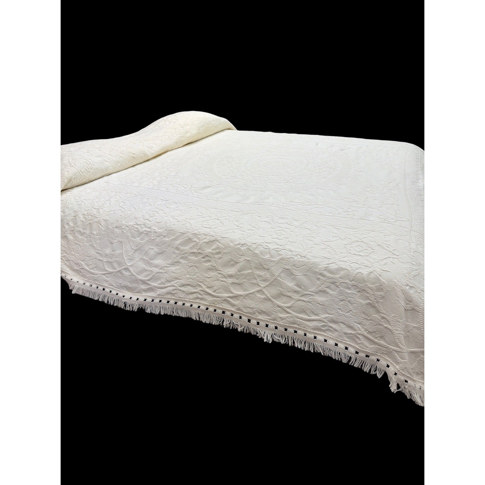 Vintage Crown Crafts Cotton Bedspread Queen Ivory Jacquard Floral Medallion