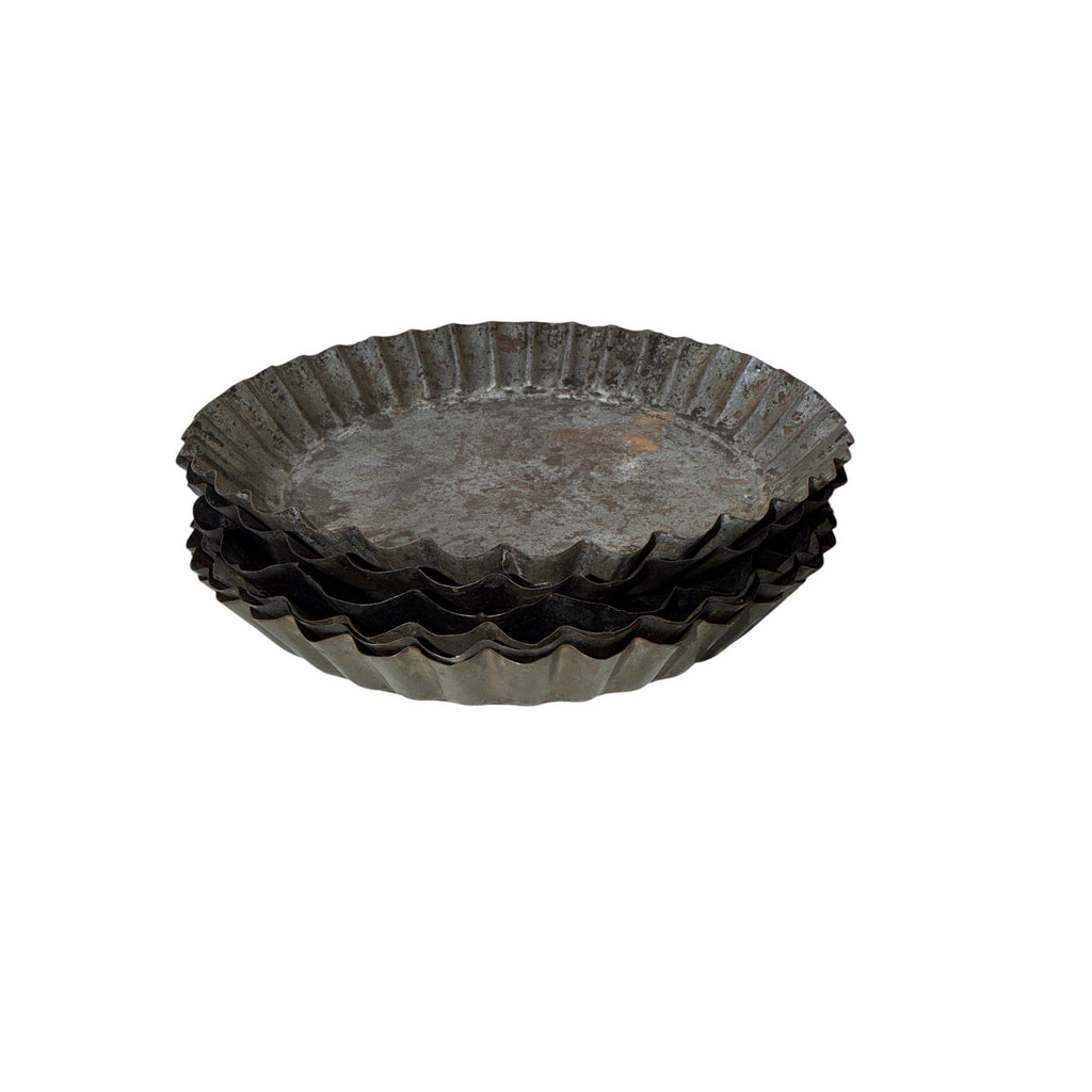 Vintage Fluted Tin Pie Pans Set of 6 Primitive Tart Molds 8.5 Inch