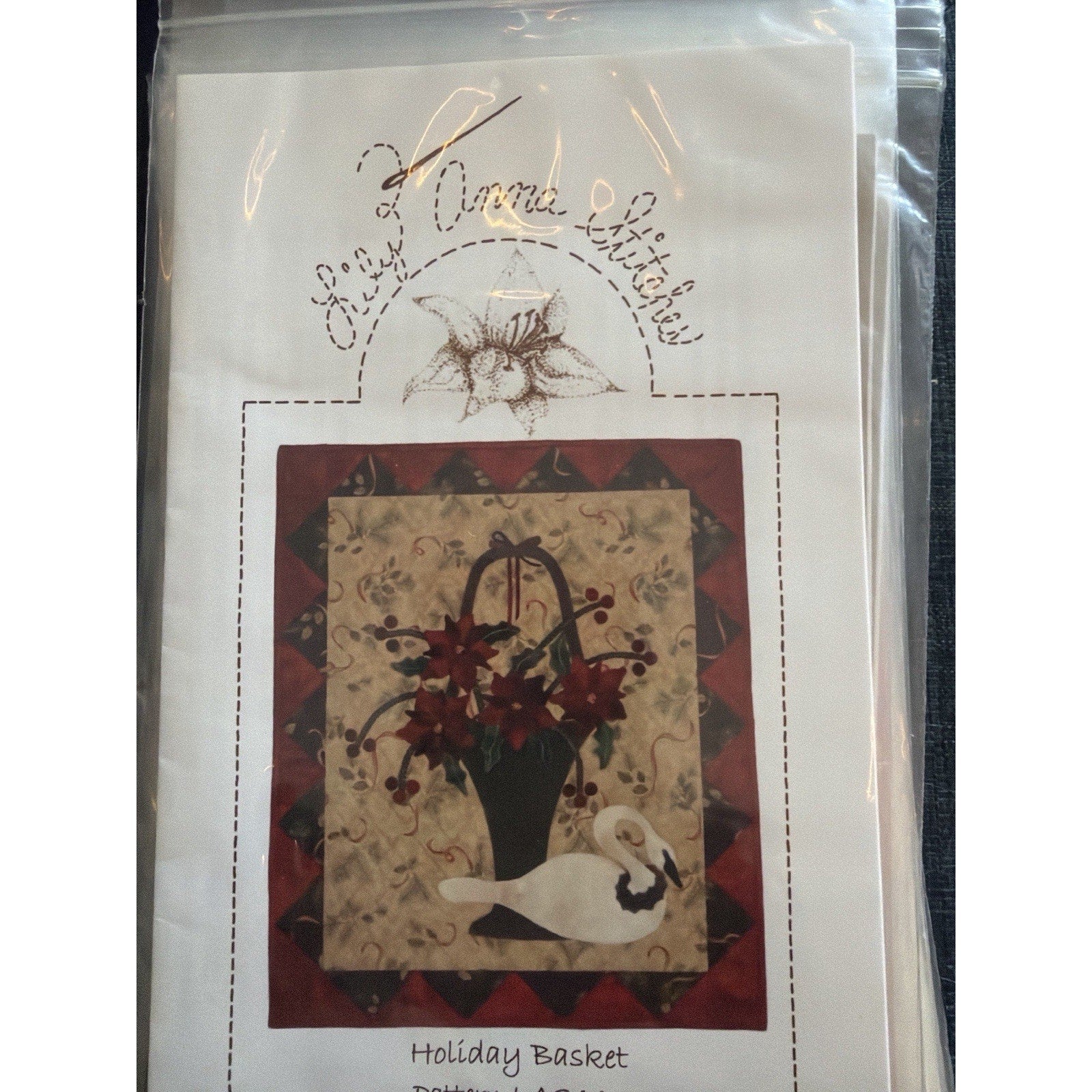 Lily Anna Stitches Holiday Basket Wool Applique Pattern