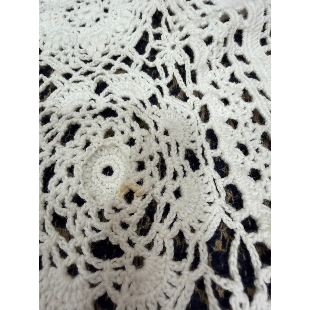 Vintage Hand Crochet Lace Tablecloth 57" Round Floral Wedding Table Linen – additional view 11