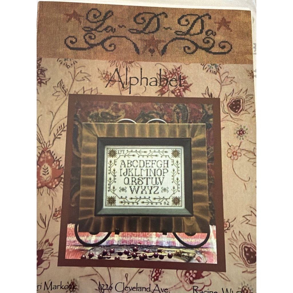 La-D-Da Alphabet Cross Stitch Pattern Lori Markovic Primitive NOS