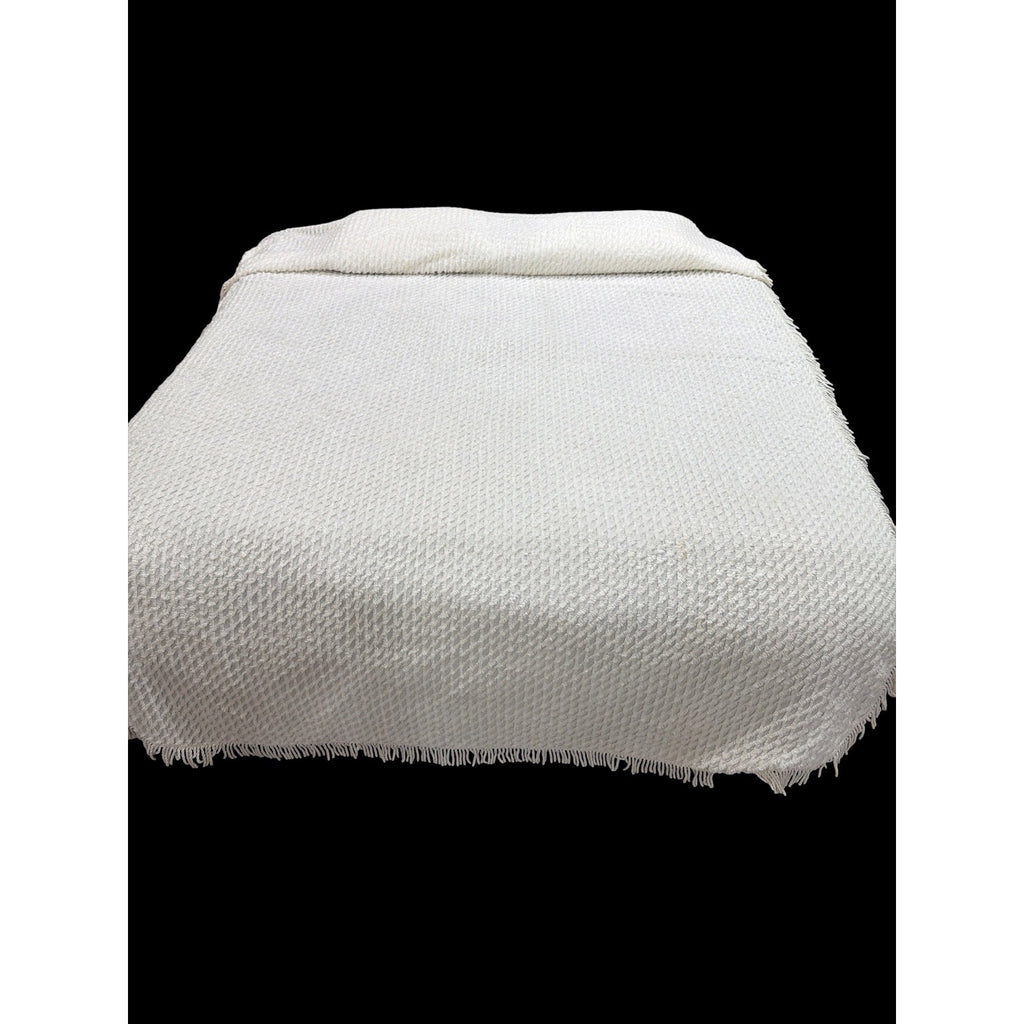 Vintage White Chenille Bedspread Queen Size 82x104 Crosshatch Fringe Cotton MCM