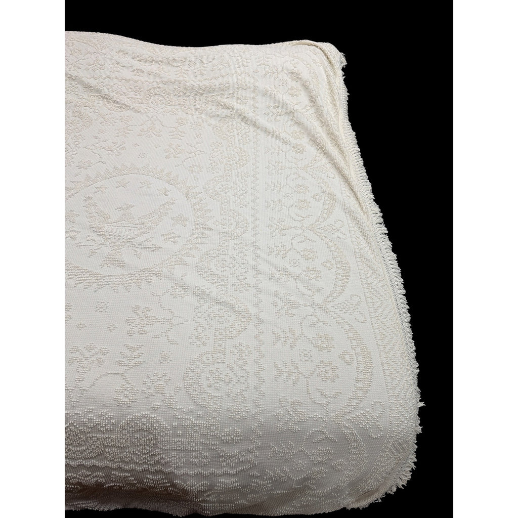 Vintage Ivory Candlewick Bedspread Tufted Cotton Fringe 76 x 106 – additional view 3