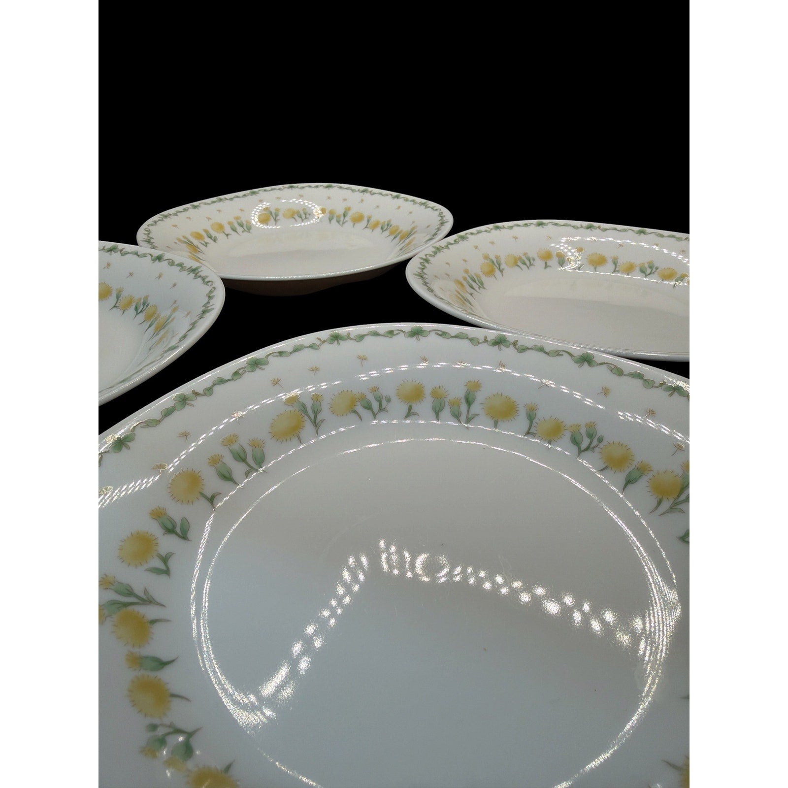 Vintage Hoya Porcelain Set of 4 Rim Soup Bowls Dandelion Clover Japan 9 Inch
