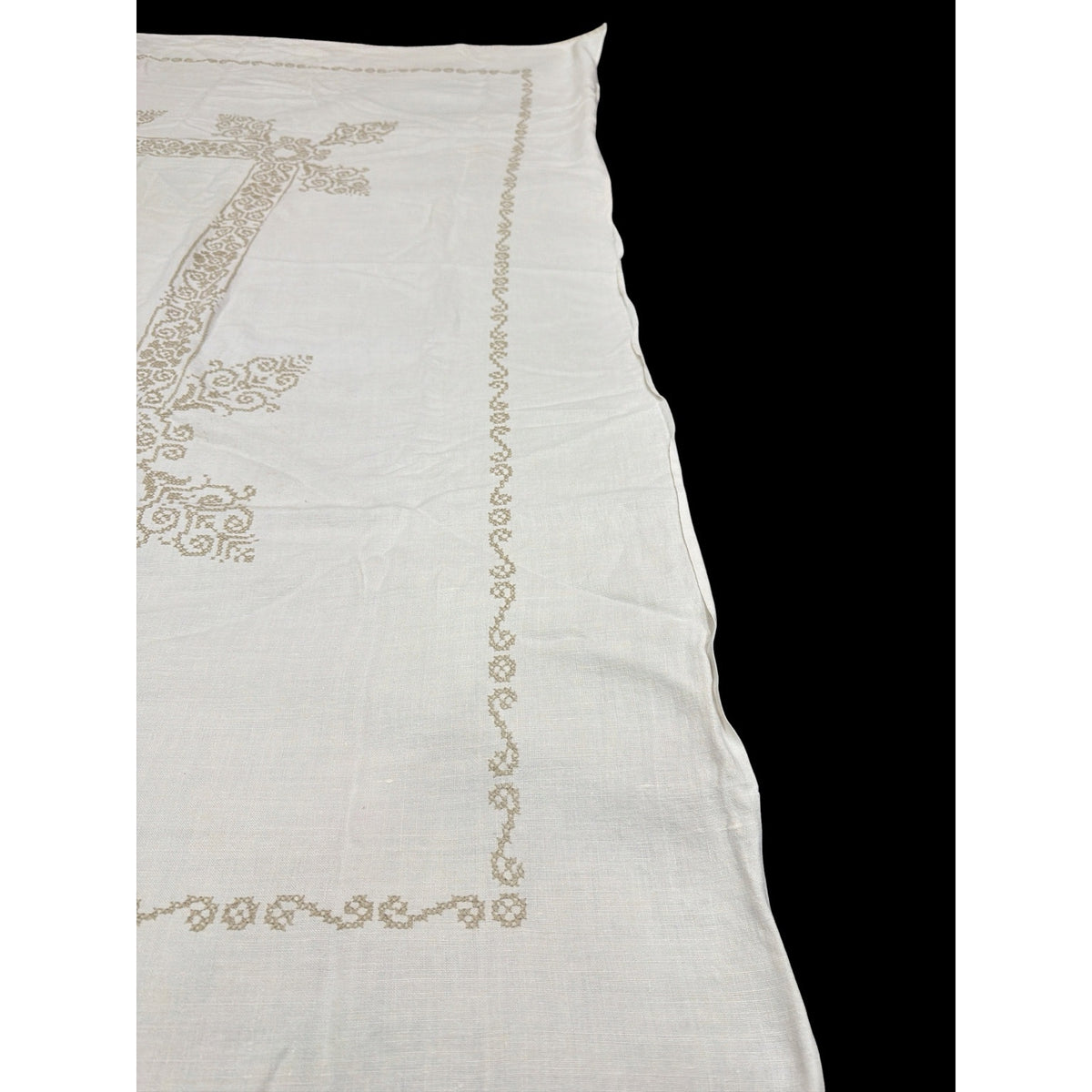 Vintage Hand Embroidered Linen Tablecloth Cross Stitch 54 x 72 Neutral – additional view 7