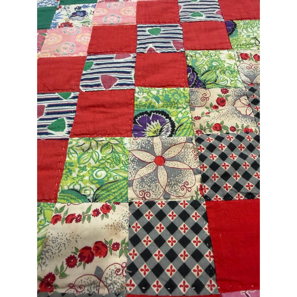 Vintage Hand Pieced Hand Quilted Trip Around the World Quilt 70x72