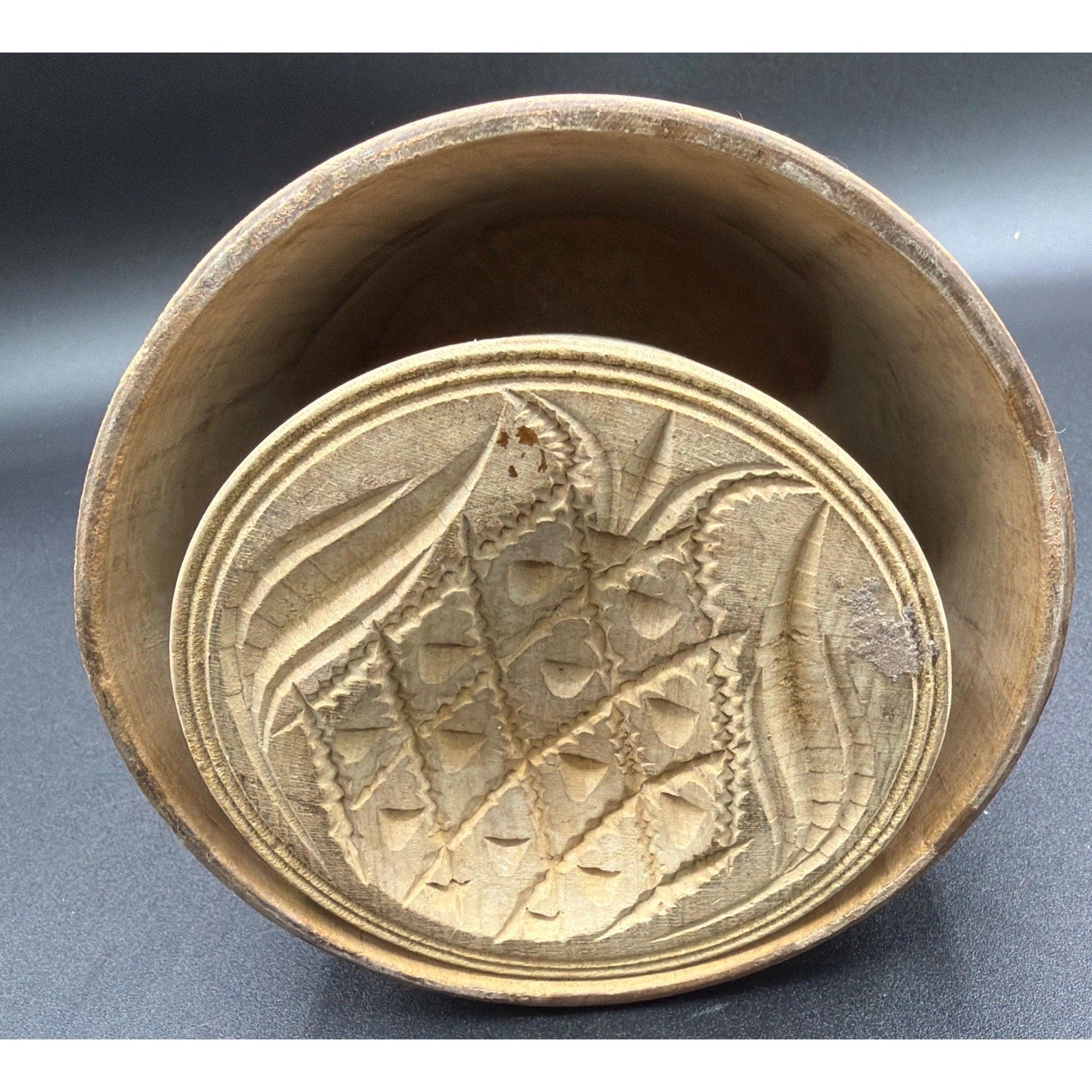 Antique Pineapple Butter Mold: Hand-Carved East Tennessee Folk Art