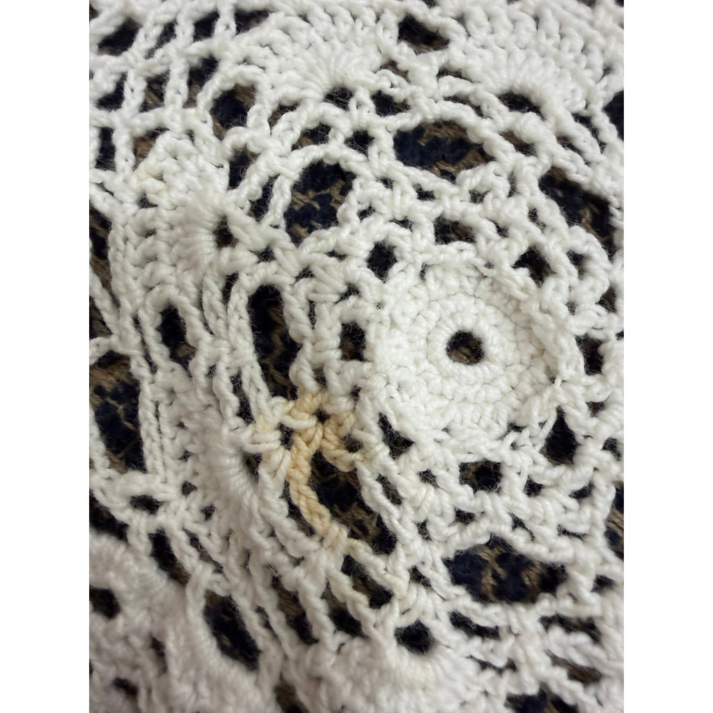 Vintage Hand Crochet Lace Tablecloth 57" Round Floral Wedding Table Linen – additional view 12