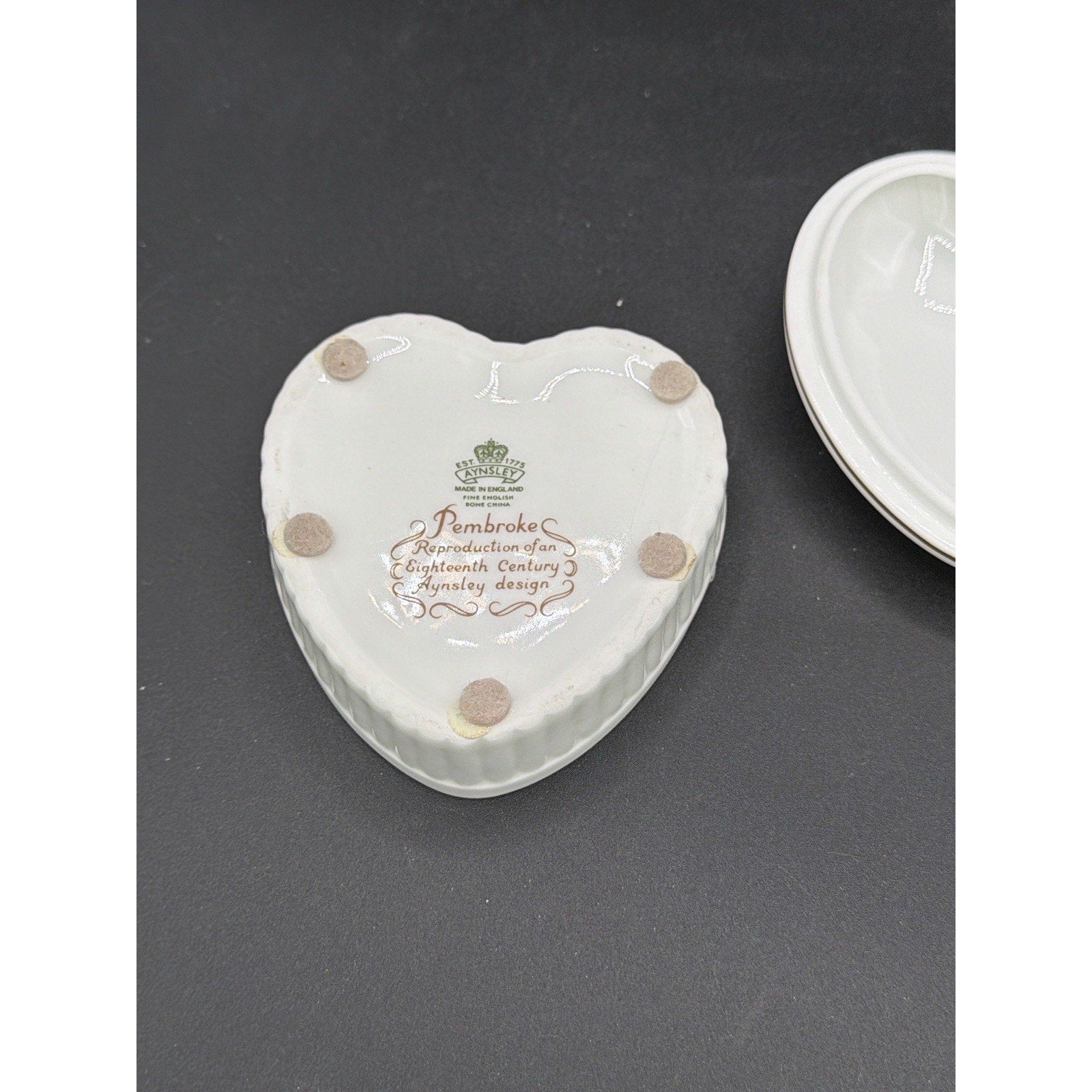 Vintage Aynsley Pembroke Heart Trinket Box Fine Bone China Made in England