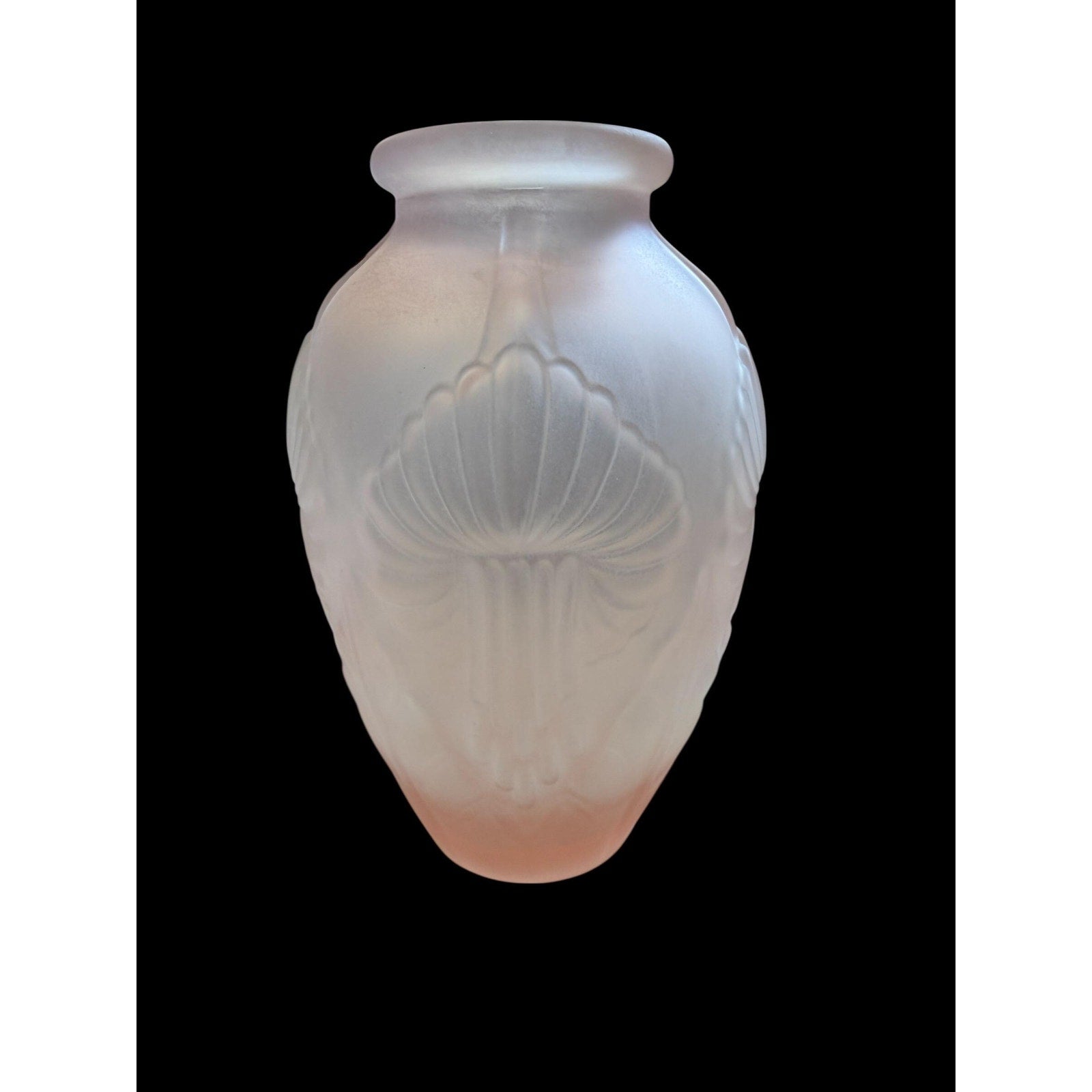 Pierre D’Avesn French Art Deco Frosted Glass Vase Pink Blush Shell Vase