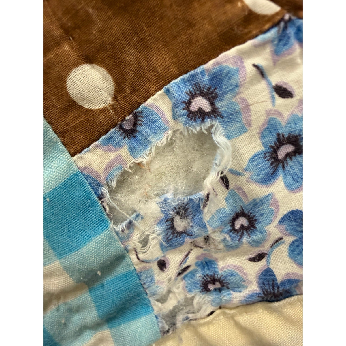 Vintage Hand Quilted 20-Piece Nine Patch Quilt Blue Gingham 66 x 77 – additional view 14