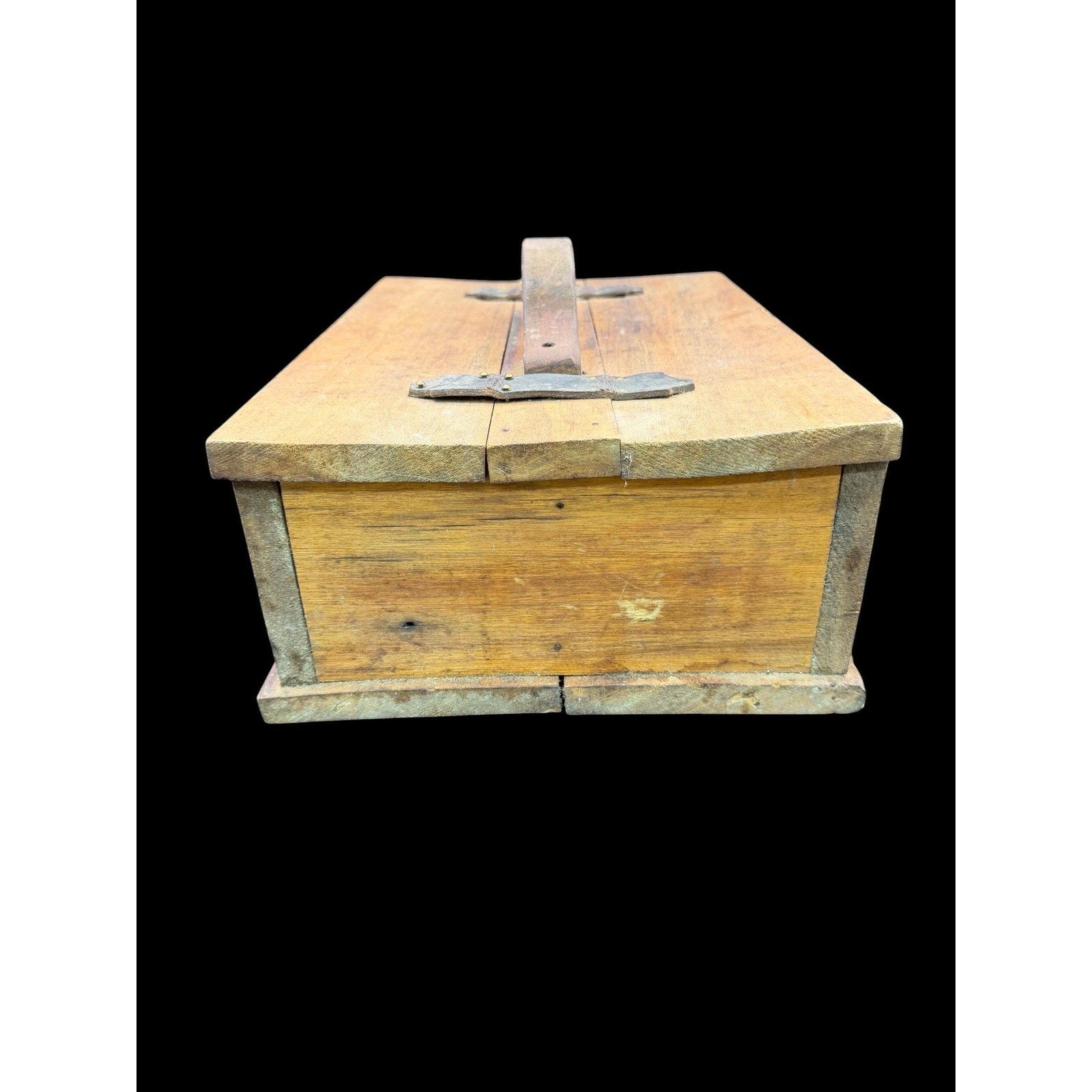 Primitive Folk Art Wooden Box • Hand-Painted Pennsylvania Dutch Tulip Design
