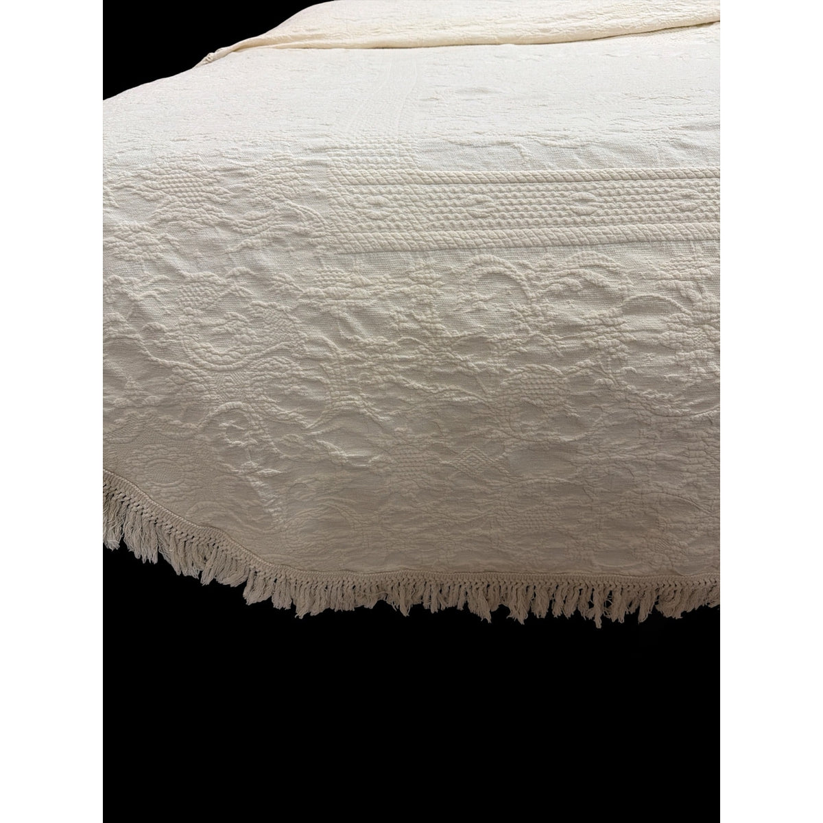 Vintage Bates Queen Elizabeth Twin Bedspread Ivory Matelasse 78 x 110 – additional view 6