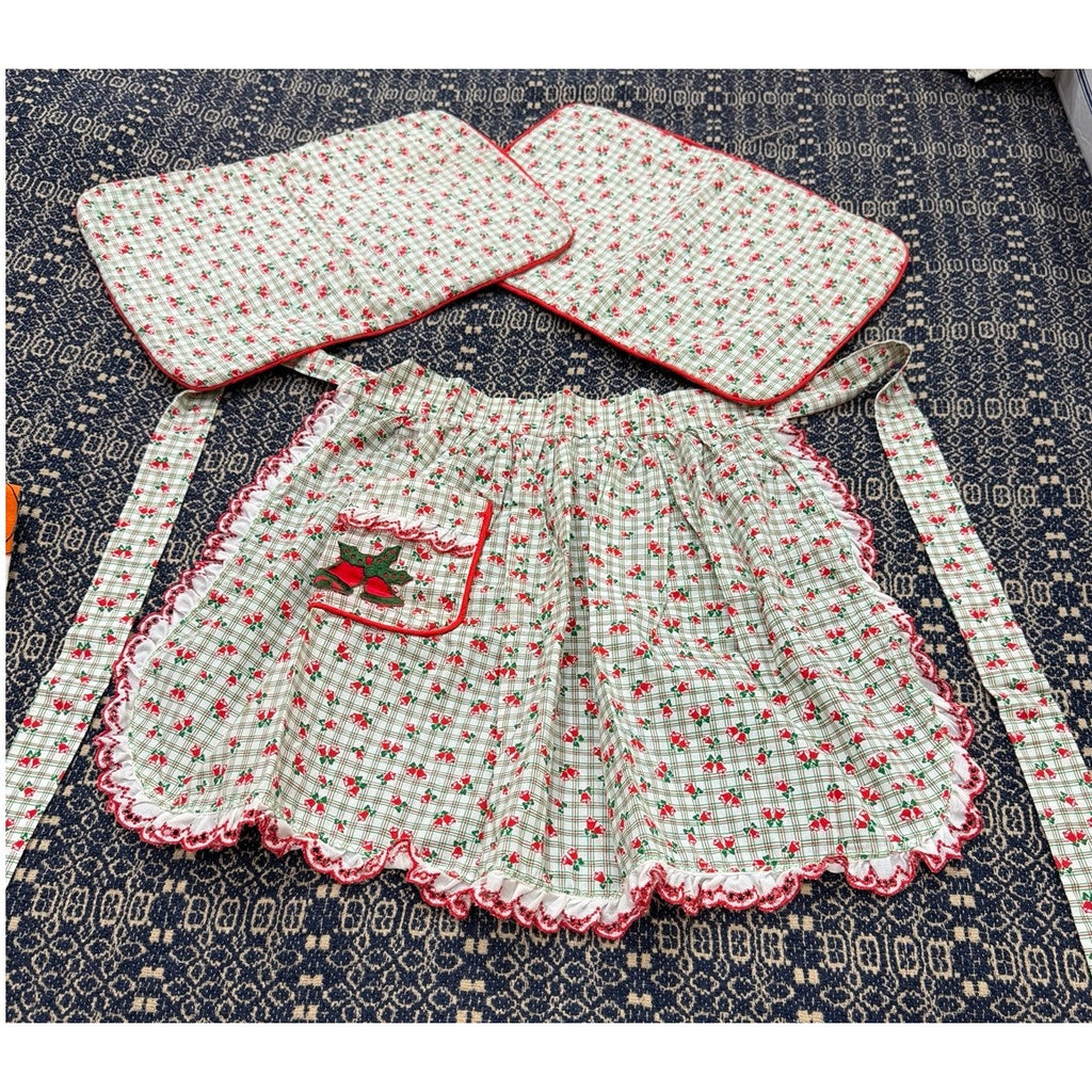 Vintage Christmas Full Apron Bell Appliqué with Matching Placemats – additional view 2