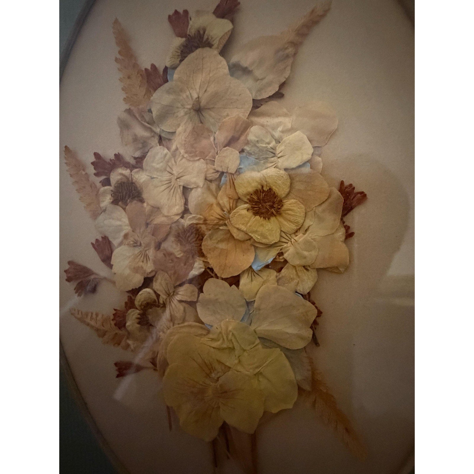 Vintage Pressed Flower Art Framed Botanical Wall Decor, Oval Mat, Gold Frame
