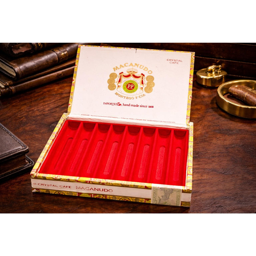 Vintage Macanudo Cigar Box Crystal Cafe White Gold Red Display Case