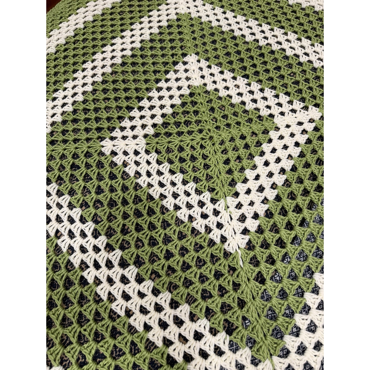 The Greenbrier Vintage Crochet Afghan Celery Green Cream Lap Blanket 48 x 48 – additional view 6