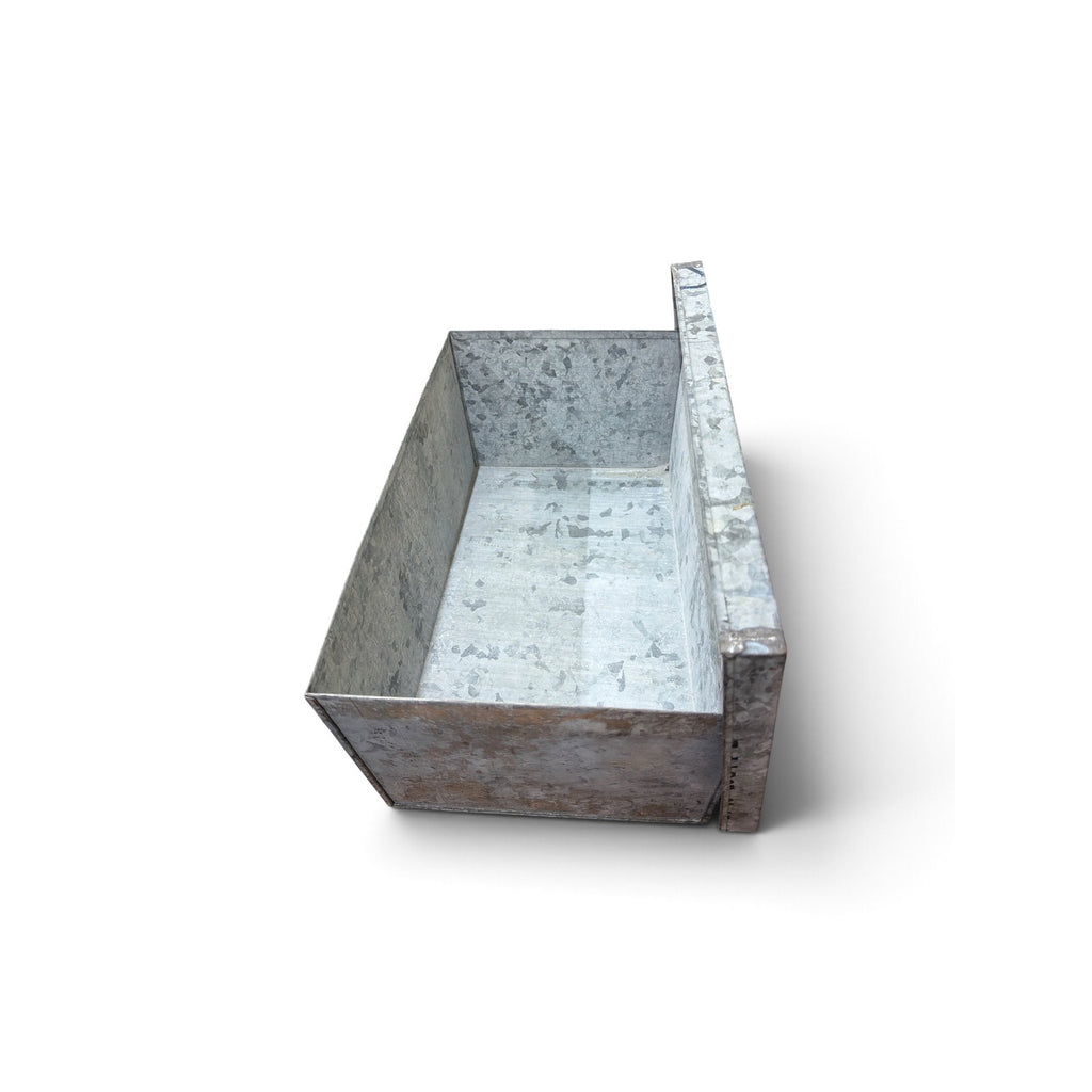 Vintage Industrial Galvanized Metal Factory Storage Box With Lid 20 Inch
