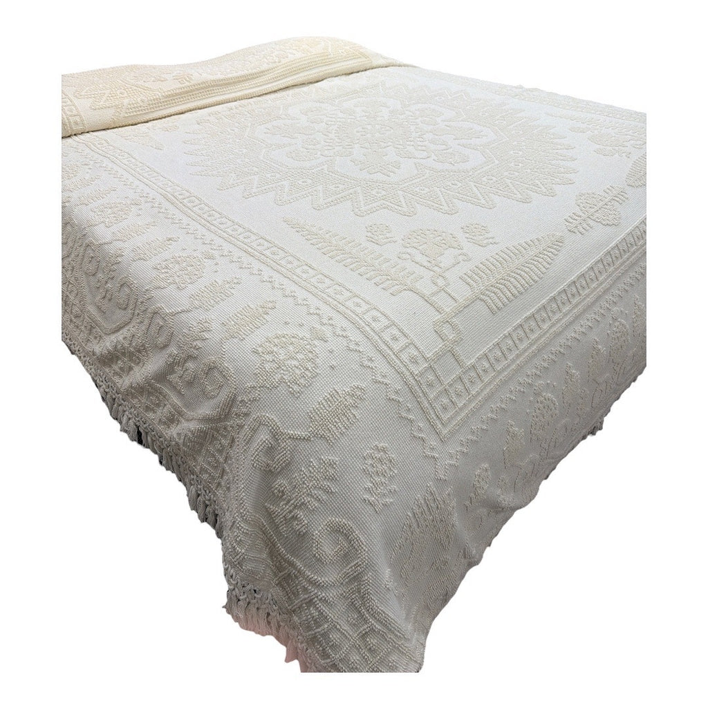 Vintage Sears Ivory Chenille Bedspread King 100x122 Cotton Fringe Medallion