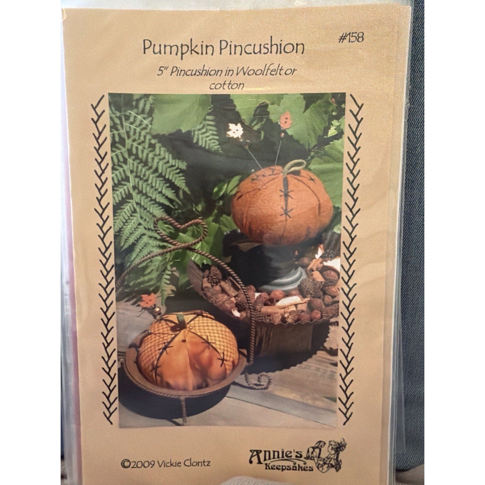 Annies Keepsakes Pumpkin Pincushion Pattern 158 Vickie Clontz NOS