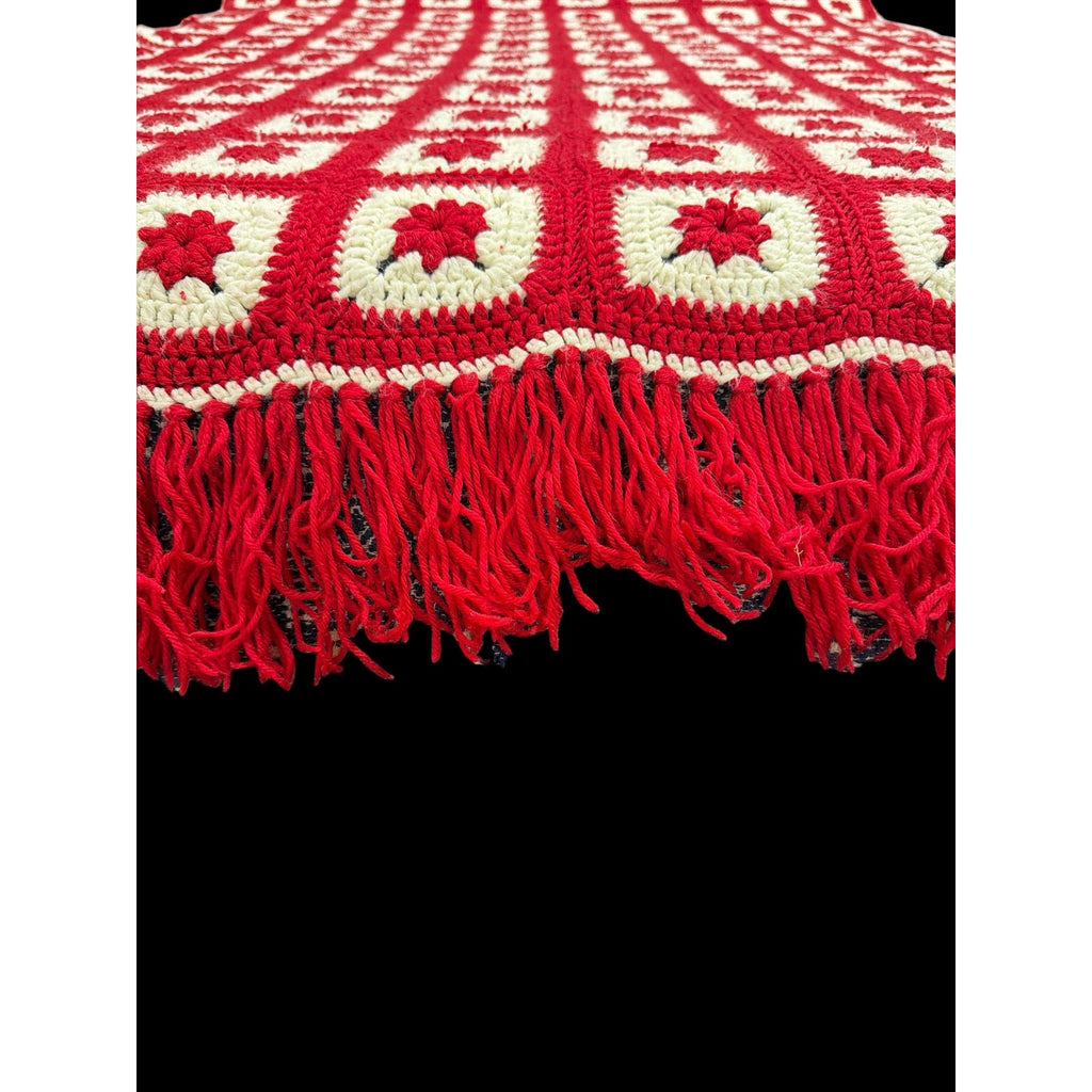 Vintage Christmas Crochet Afghan Red White Poinsettia Flower Blanket 45 x 70