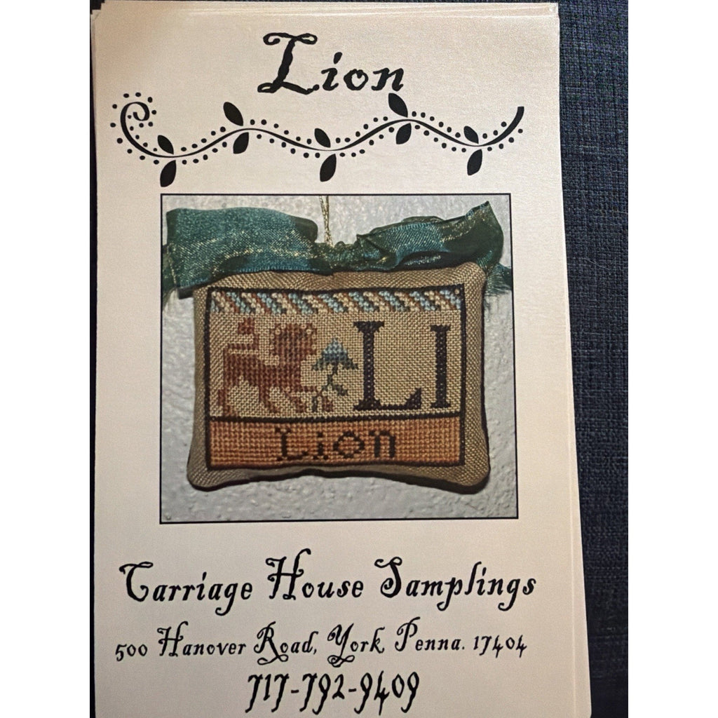 Carriage House Samplings Lion Cross Stitch Pattern 2002 Pillow