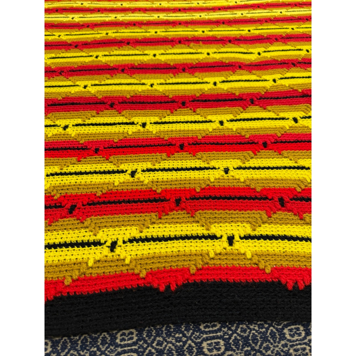 The Sunfire Afghan Vintage 1970s Crochet Geometric Blanket 70 x 54 – additional view 4