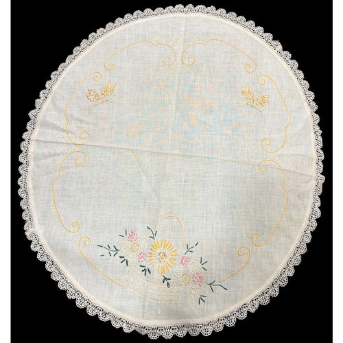 1940s Hand Embroidered Linen Centerpiece Flower Basket Butterflies Lace – additional view 2