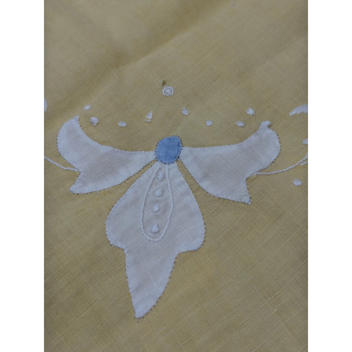 Pale Yellow Handkerchief Weight Table Cloth 32” square Vintage – additional view 7