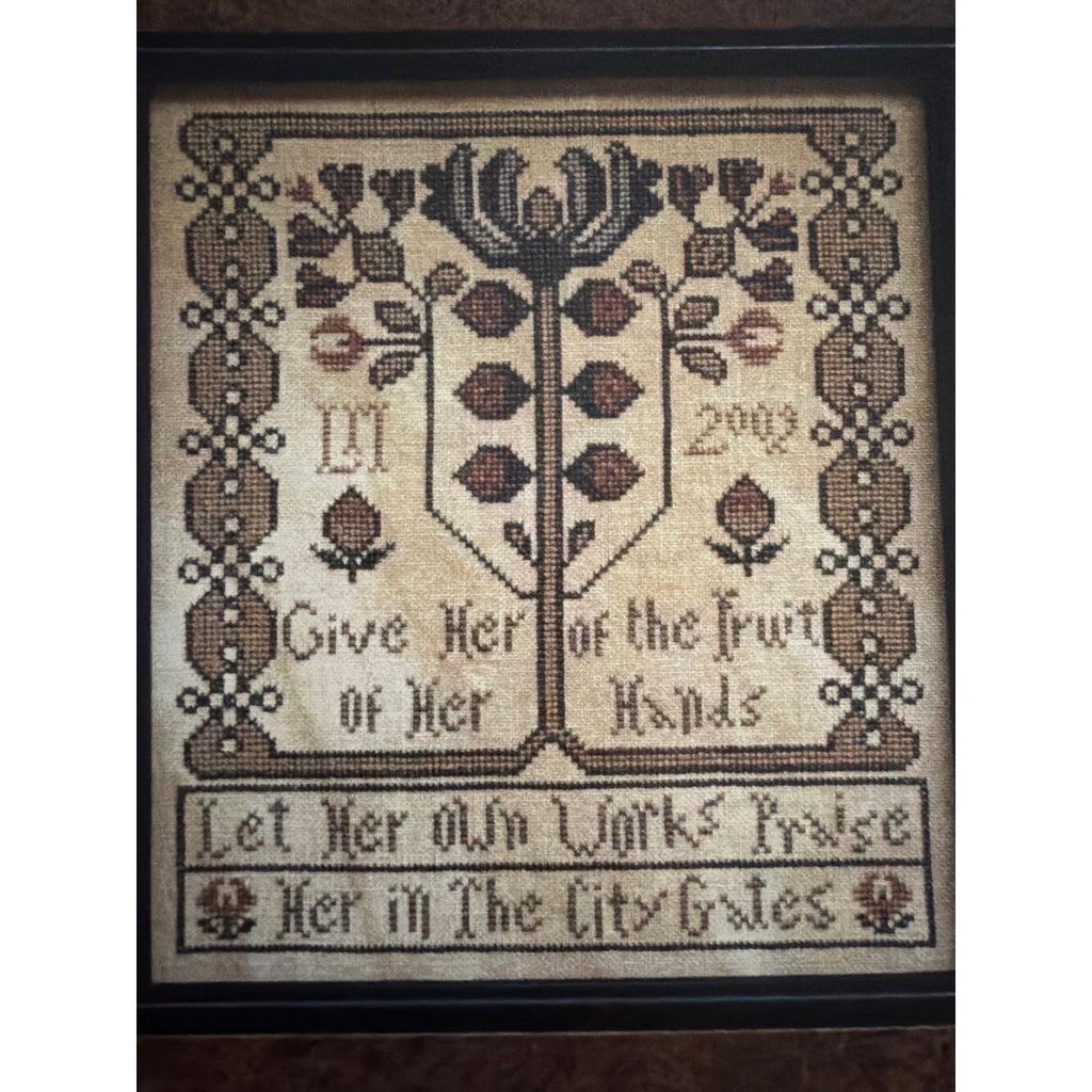 La-D-Da Give Her Cross Stitch Folk Art Tree Sampler NOS