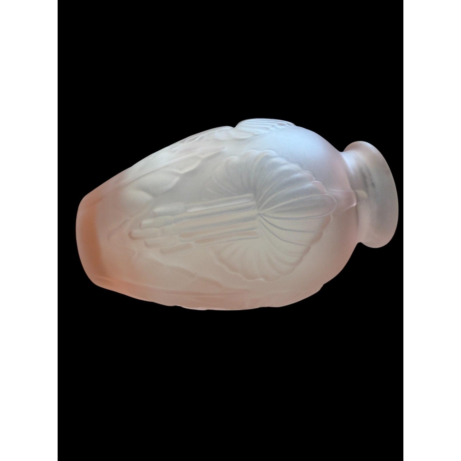 Pierre D’Avesn French Art Deco Frosted Glass Vase Pink Blush Shell Vase