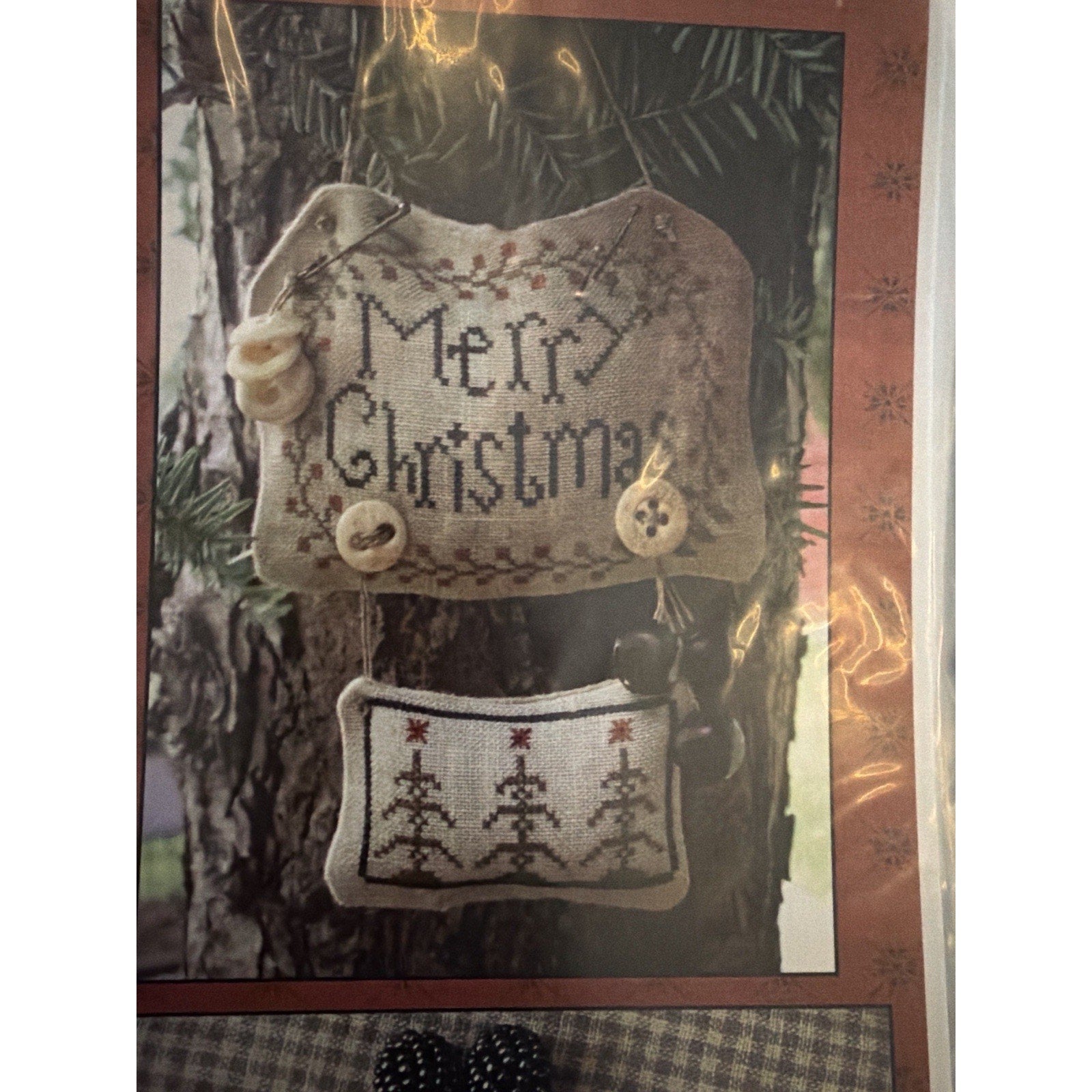 Carriage House Samplings Berries & Boughs Christmas Cross Stitch Pattern Chart