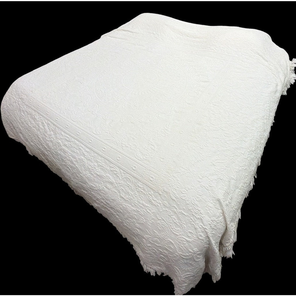 Vintage Bates Queen Elizabeth White Cotton Bedspread Full 94x110 Fringed