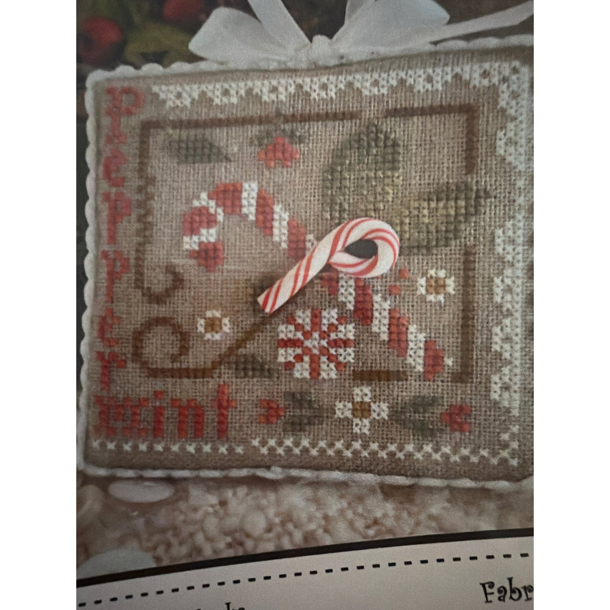 Little house needleworks Peppermint Twist Christmas cross stitch pattern ADU-18