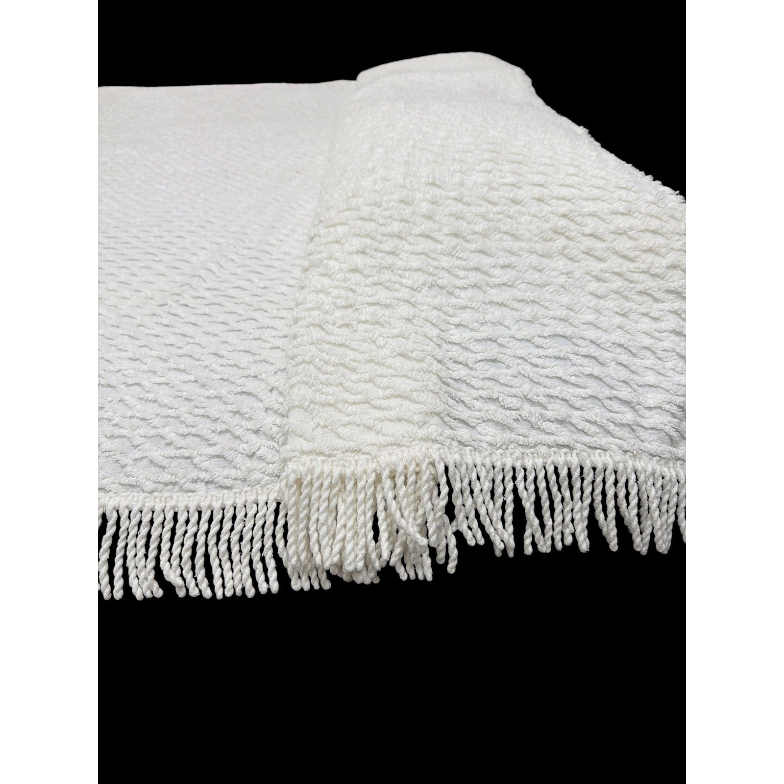 Vintage White Chenille Bedspread Queen Size 82x104 Crosshatch Fringe Cotton MCM