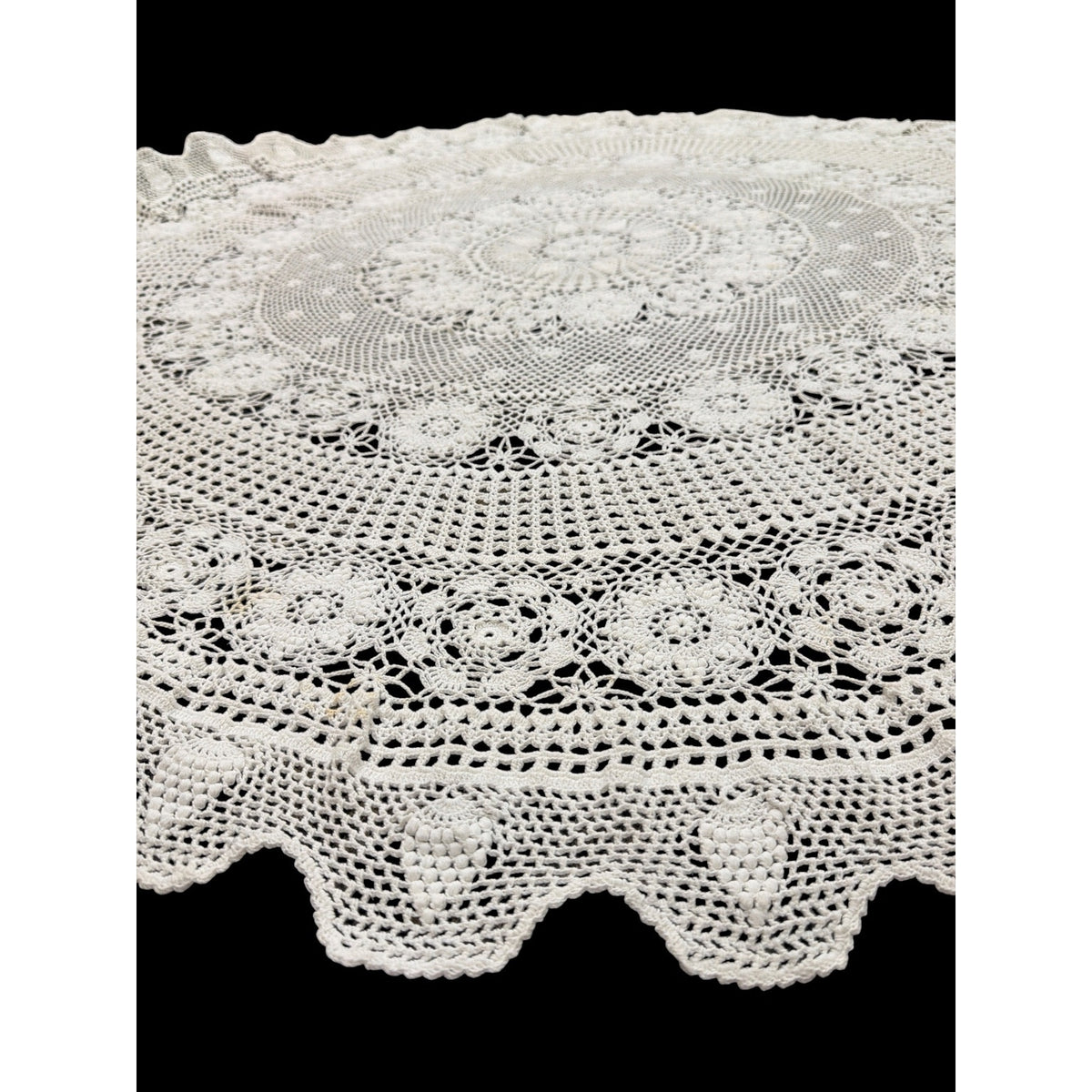 Vintage Hand Crochet Lace Tablecloth 57" Round Floral Wedding Table Linen – additional view 6