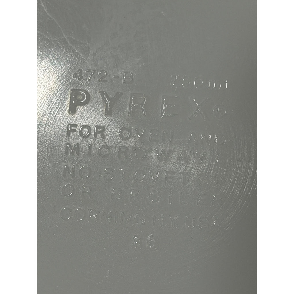 Vintage Pyrex Butterfly Gold 472-B Casserole Dish with Lid 750 mL 1970s – additional view 4