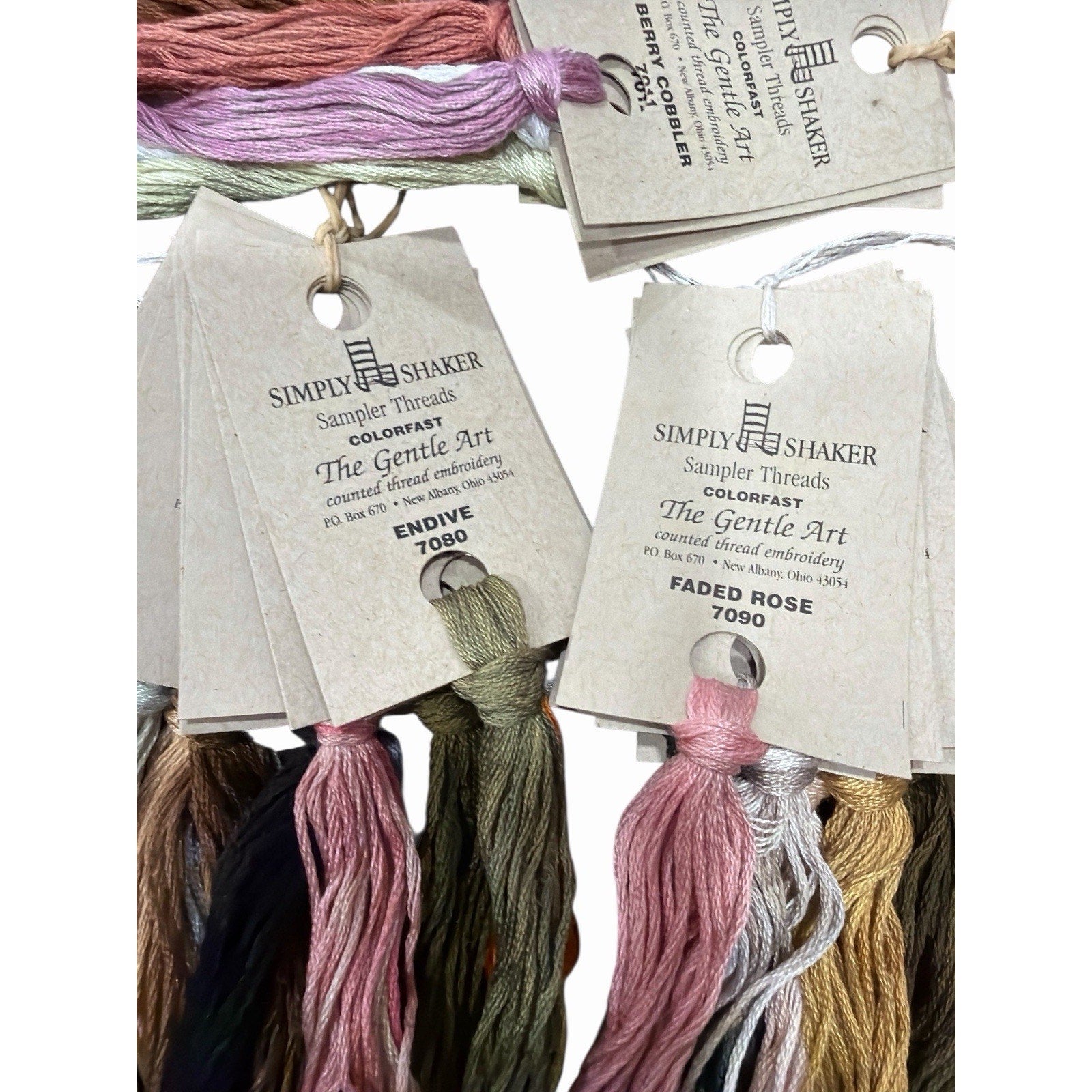 The Gentle Art Simply Shaker 2013 Sampler Threads 97 Color NOS Set