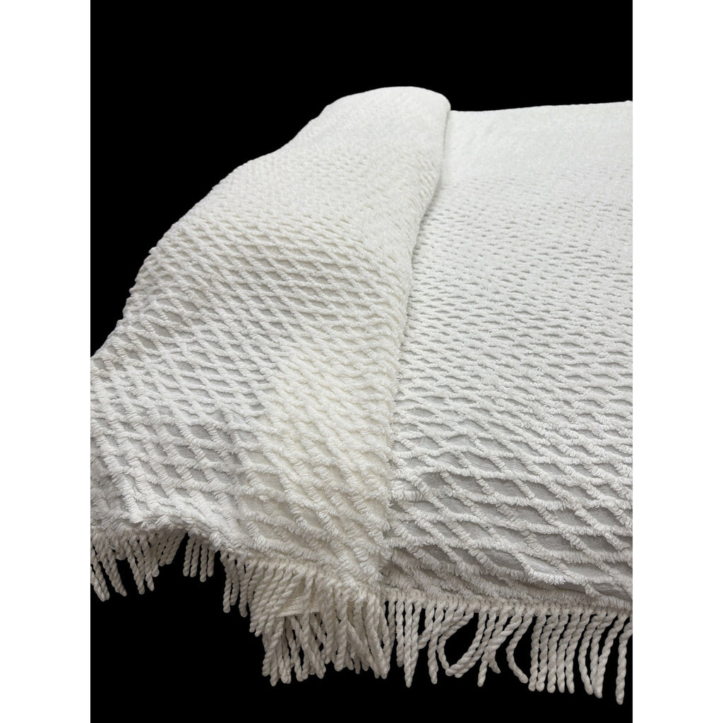 Vintage White Chenille Bedspread Queen Size 82x104 Crosshatch Fringe Cotton MCM