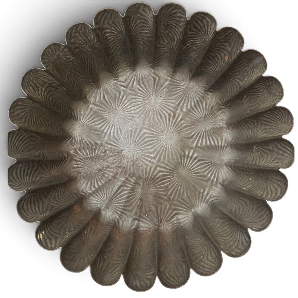 Vintage Fluted Metal Baking Pan Deep Embossed Starburst Pattern 8 Inch