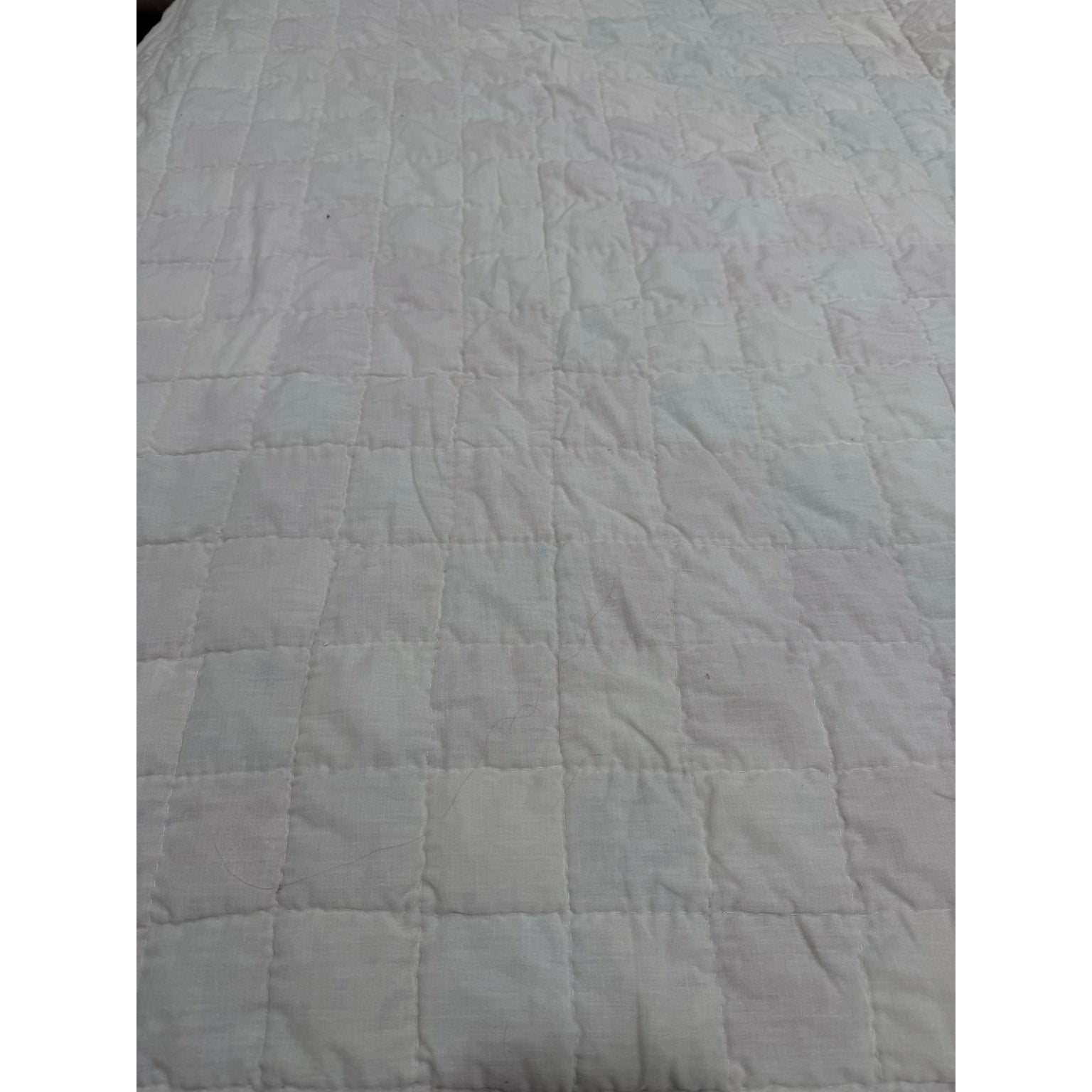 Vintage Hand Pieced Hand Quilted Trip Around the World Quilt 70x72
