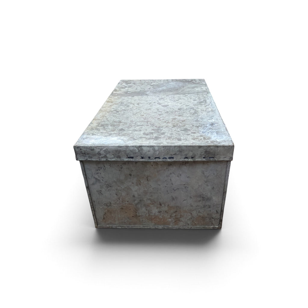 Vintage Industrial Galvanized Metal Factory Storage Box With Lid 20 Inch