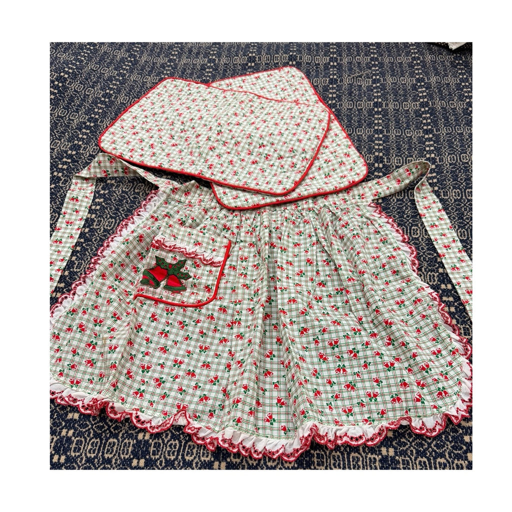 Vintage Christmas Full Apron Bell Appliqué with Matching Placemats – main view