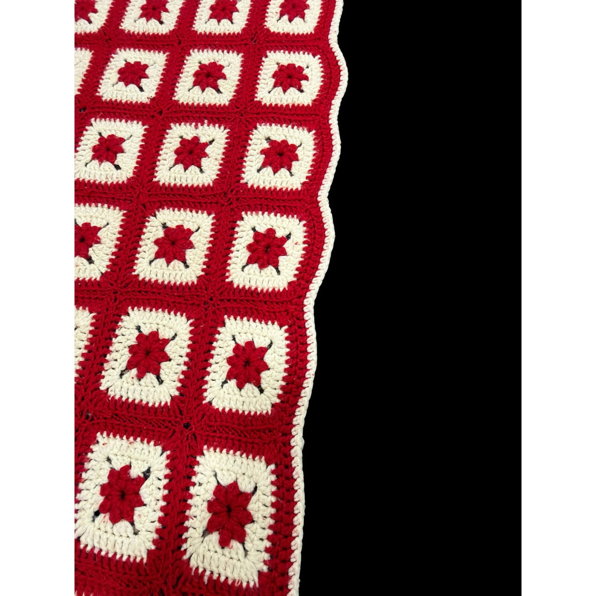 Vintage Christmas Crochet Afghan Red White Poinsettia Flower Blanket 45 x 70