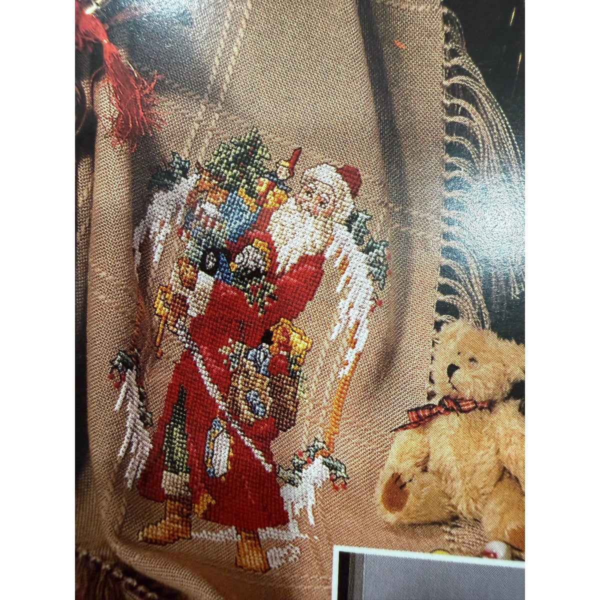 Leisure Arts Merry Christmas Cross Stitch Book 2691 NOS