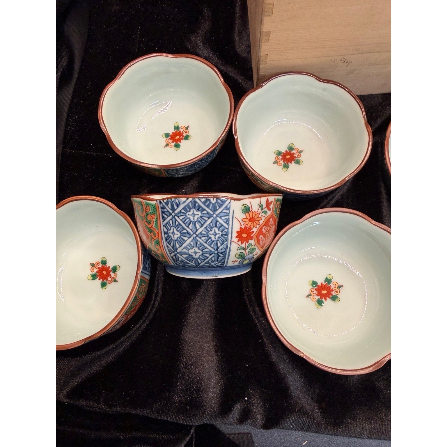 Vintage Arita Ware Seihō Porcelain Bowl Set in Signed Wood Box 12 Pieces