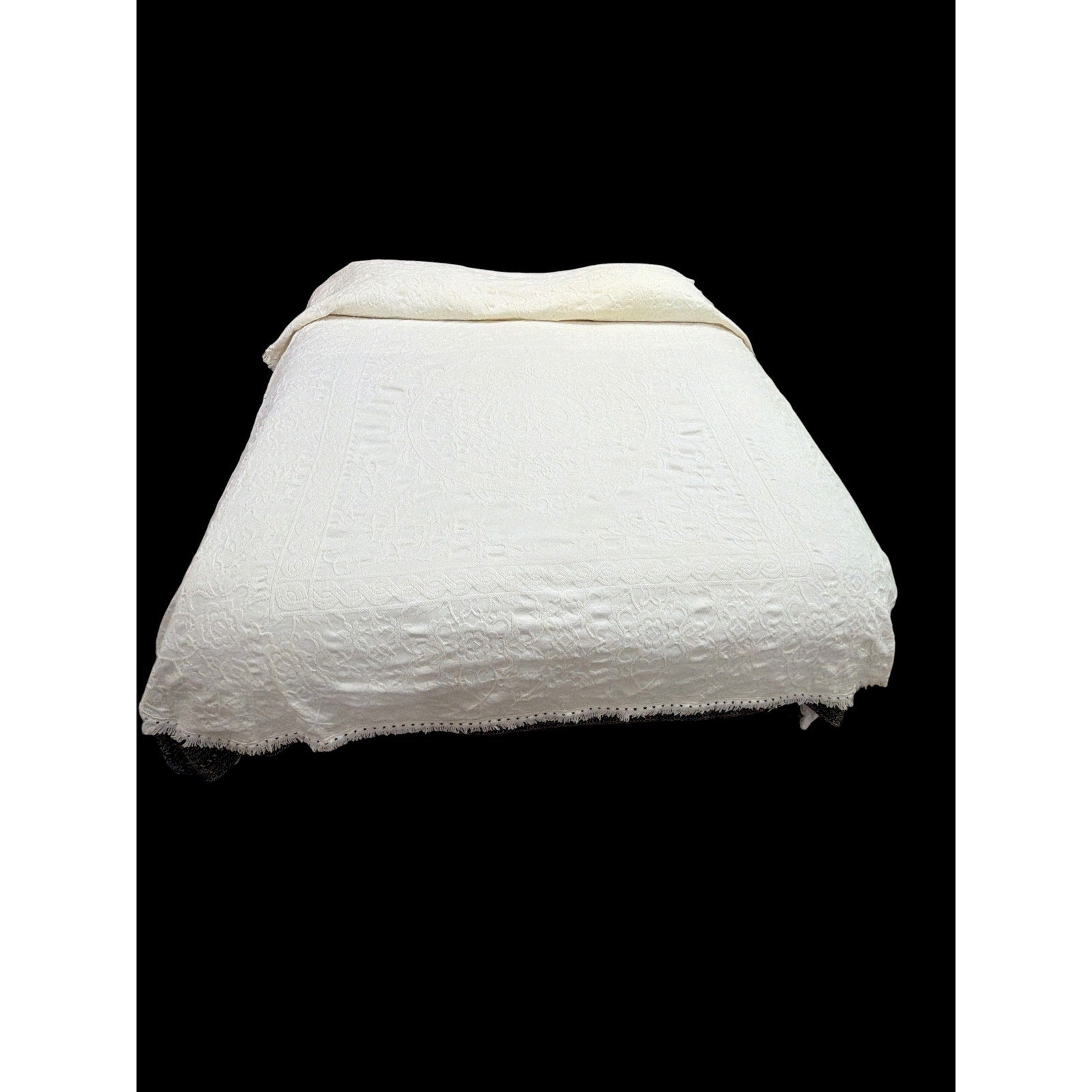 Vintage Crown Crafts Cotton Bedspread Queen Ivory Jacquard Floral Medallion