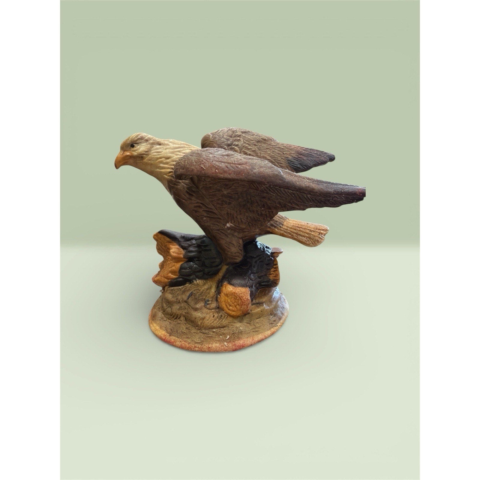 Vintage Bald Eagle Figurine Resin Wildlife Statue Made in Taiwan Cabin Decor