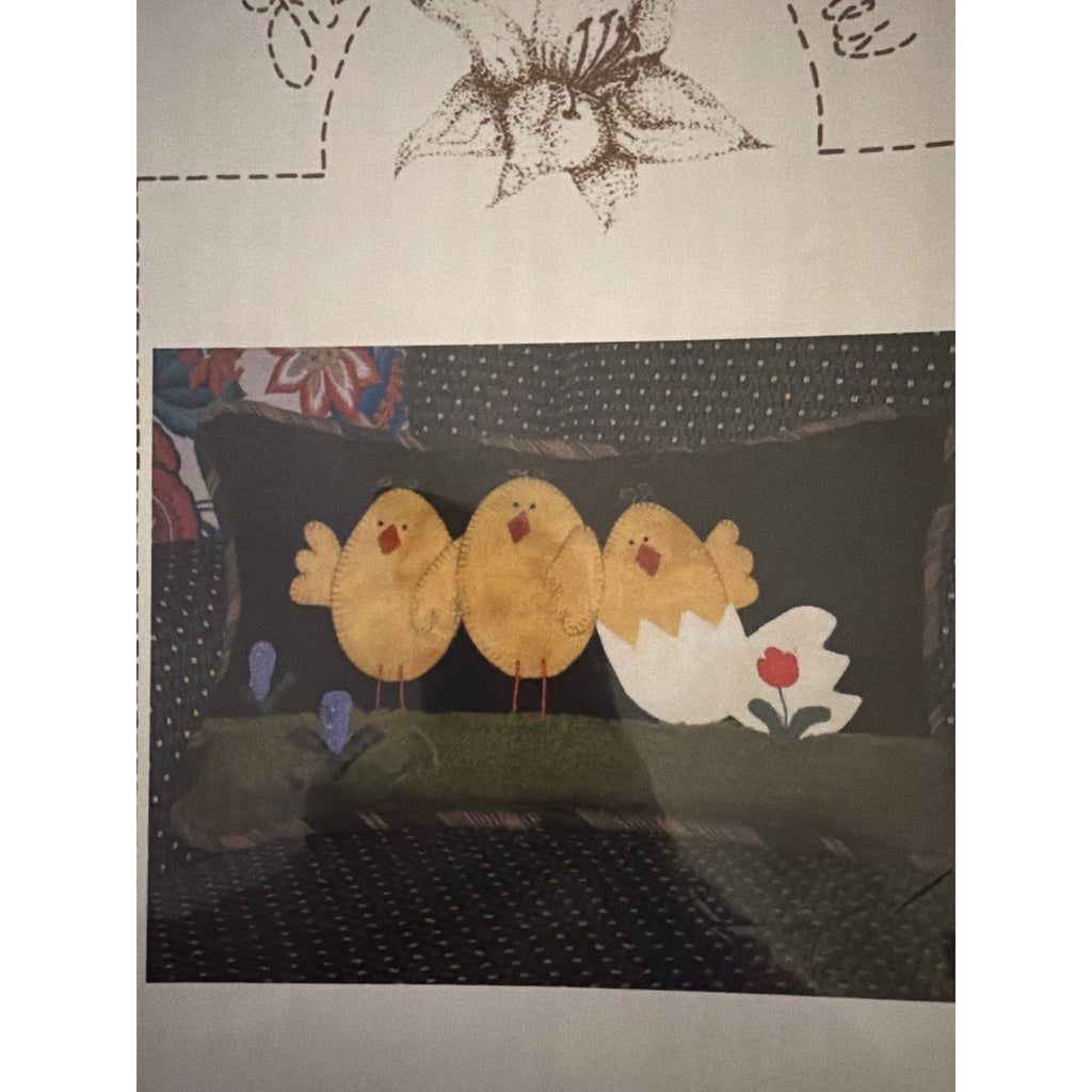Spring Has Sprung LAS600 Wool Applique Pattern Chicks Pillow Easter