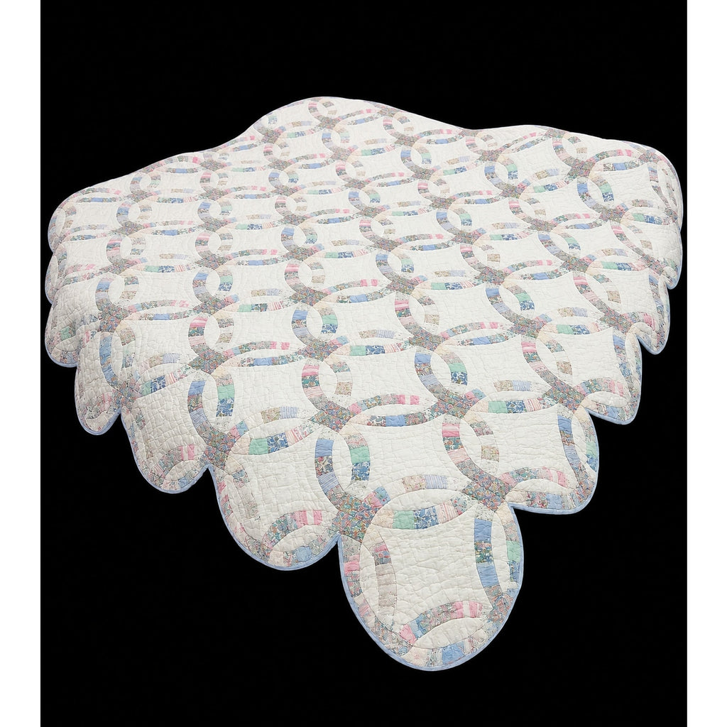 Antique Double Wedding Ring Quilt – Hand Pieced & Hand Quilted – 87 x 84 – Scalloped Edge – Pastel Feedsack Cotton – Queen/Full Bedspread